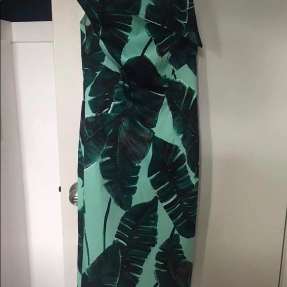 Never worn - Picture 2 of 3